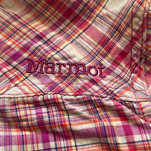 Like new Marmot plaid long sleeve top - Picture 12 of 14